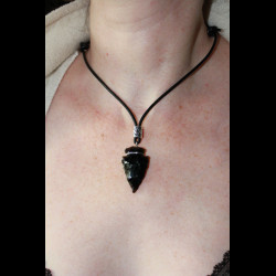 Collier pointe de flèche en obsidienne